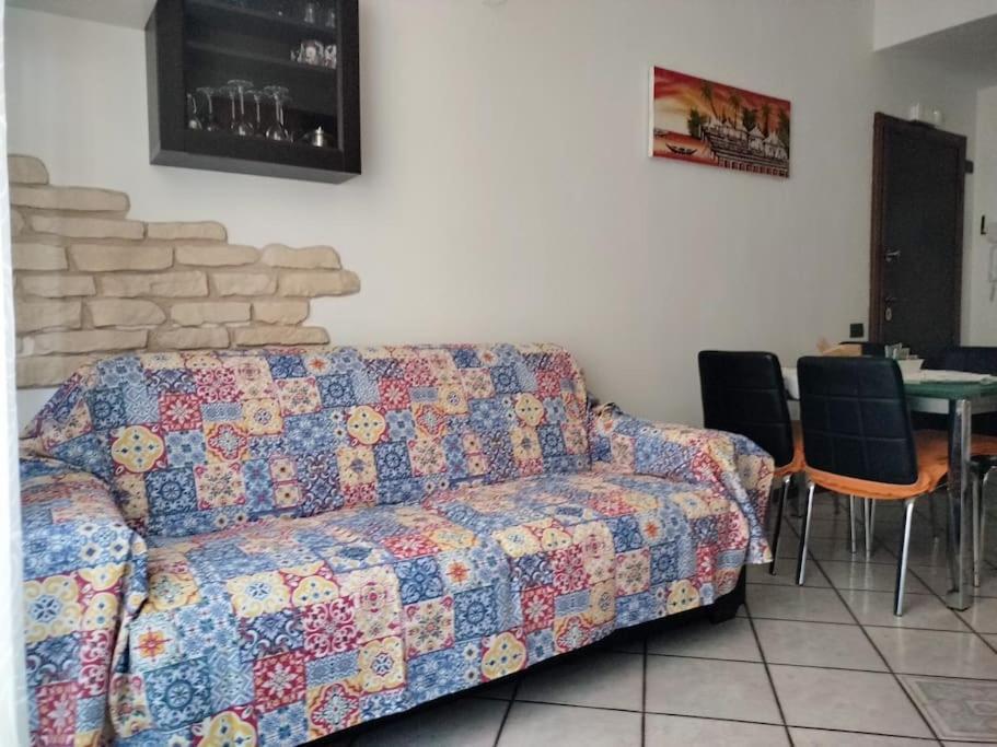 Intero Appartamento A Nord Di Milano Bresso Bagian luar foto